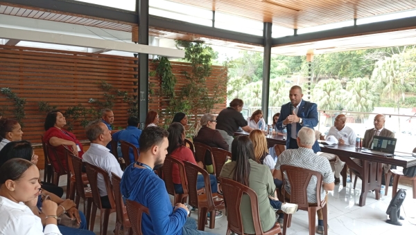 Promipyme Impulsa el Desarrollo Sostenible y Financiero en Santiago con Múltiples Charlas